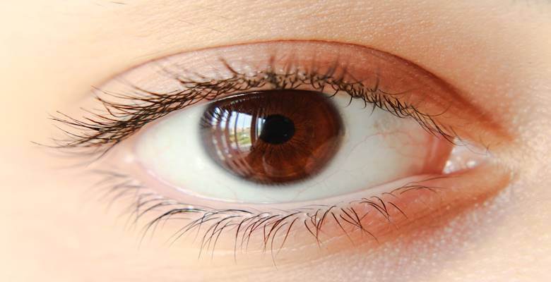 Göz Kapağı Düşüklüğünde Cerrahi Müdahale