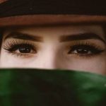 Uzun ve Hacimli Kirpiklere Sahip Olmak