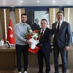 antalyasporun-yeni-baskani-sabri-gulelden-baskan-boceke-ziyaret.jpg