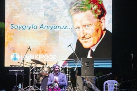 nazim-hikmet-dikilide-anildi.jpg