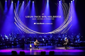 vakifbanktan-asik-veyseli-anma-konseri.jpg