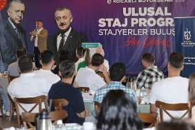 buyuksehir-stajyerleriyle-bulusan-buyukakin-ideallerinizden-asla-vazgecmeyin.jpg