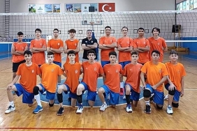 inegol-belediyespor-voleybolda-4-kategoride-yarisacak.jpg