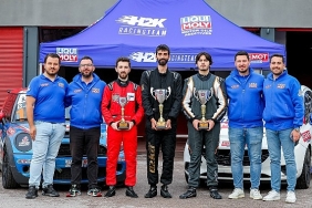 izmirli-h2k-racing-team-turkiye-pist-sampiyonasinda-cifte-zafer-hedefliyor.jpg