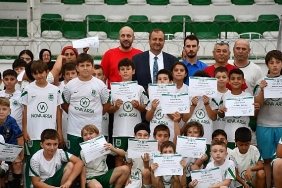 iznikspor-yaz-futbol-okulunda-sertifika-heyecani.jpg