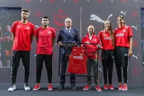 puma-turkiye-milli-voleybol-takimlarinin-resmi-forma-sponsoru-oldu.jpg