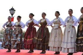 17-uluslararasi-balkanlilar-halk-danslari-ve-kultur-festivali-basliyor.jpg