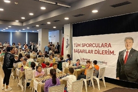 cumhuriyetin-100-yilinda-bornovada-satranc-heyecani.jpg