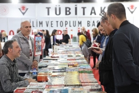 antalya-kitap-fuarinda-ilk-gun-heyecani.jpg