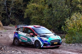castrol-ford-team-turkiye-ege-rallisinde-genc-pilotlari-ile-zirvedeydi.jpg