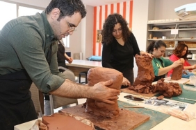 yetenekler-guzel-sanatlar-akademisinin-sanat-egitimleriyle-gelecege-hazirlaniyor.jpg