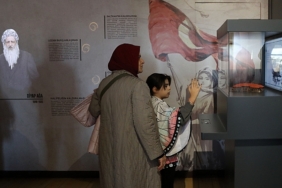 abidinpasa-kosku-milli-mucadele-muzesinde-ziyaretci-akini.jpg