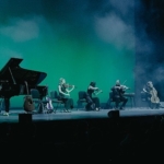 evgeny-grinko-kapali-gise-konserlere-devam-ediyor.jpg