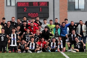 burhaniye-belediyespor-u-18-takimi-ust-uste-2-kez-turkiye-sampiyonasinda.jpg