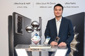 dunyanin-en-ince-ve-en-hafif-ice-katlanan-telefonu-honor-magic-v2-simdi-turkiyede.jpg