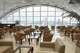 emirates-hong-kong-uluslararasi-havalimanindaki-dinlenme-salonunu-yeniledi.jpg