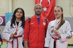foca-belediyespor-kulubu-taekwondo-yildizlar-izmir-il-sampiyonasinda-bir-altin-ve-iki-bronz-madalya-ile-kursuye-cikti.jpg