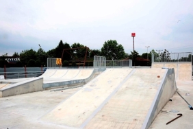 buyuksehirden-golcuk-sahiline-skate-park.jpg