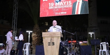 edremitte-19-mayis-coskusu.jpg