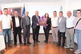 efeler-ziraat-odasi-baskani-mehmet-kendirlioglu-aydin-buyuksehir-belediye-baskani-ozlem-cerciogluna-nezaket-ziyaretinde-bulundu.jpg