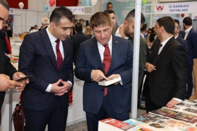 karaman-belediyesi-tarafindan-bu-yil-4-su-duzenlenen-kitap-gunleri-kapilarini-kitapseverlere-acti.jpg