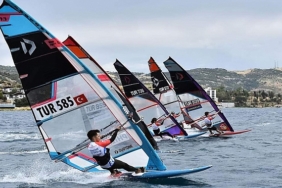 turkiye-windsurf-ligi-sampiyonasi-1-etap-foca-wind-fast-yarislari-2-5-mayis-tarihlerinde-gerceklestirildi.jpg
