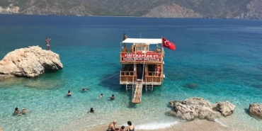Adrasan'ın En Eğlenceli Tekne Turu: Yiğit Kaptan 07
