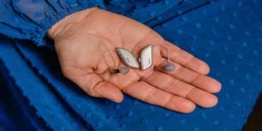 İşitme Cihazı Seçerken Fiyat ve Kalite Noktasında Nelere Dikkat Etmelisiniz