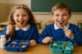 Beslenme Çantasında Neler Olmalı: Çocuklar İçin Lezzetli ve Dengeli Alternatifler