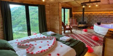 Balayı Rotası: Çeşme'de Lüks, Kaş'ta Romantik Konaklama