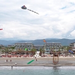 Xo Cape Arnna Dünyaca Ünlü Uçurtma Sanatçısı Zahit Mungan'ı ''Rüzgarın Peşinde'' Etkinliğinde Ağırlıyor